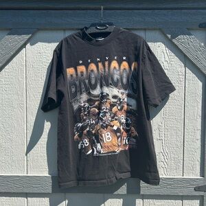 Denver Broncos Graphic T-Shirt